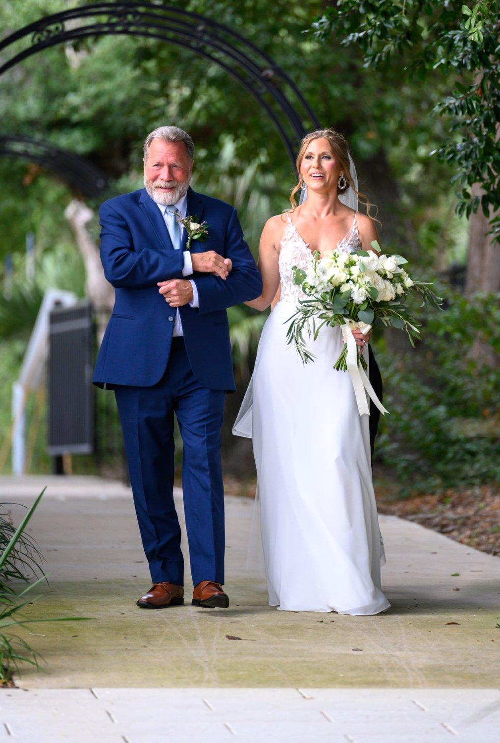 carousel-hero-element image-13