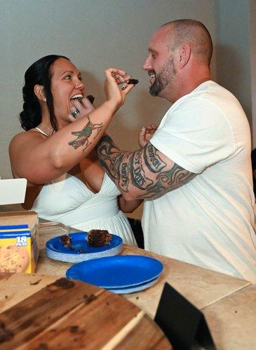 mobile - carousel-hero-element image-7